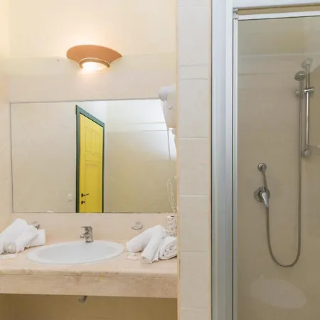 Ala Birdi 150mt From The Beach - Happy