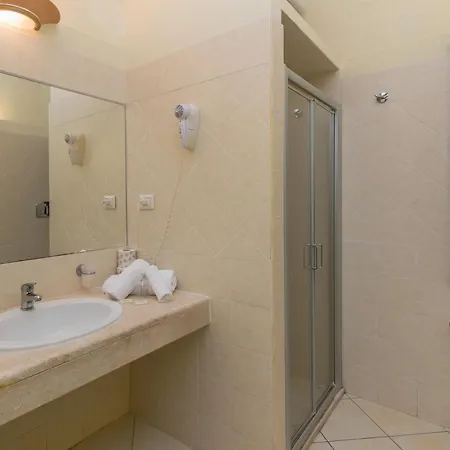 Apartament Ala Birdi 150mt From The Beach - Happy